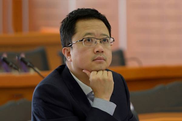 坐拥4800亿江山他却突然裸辞 梁信军这几年都经历了什么？