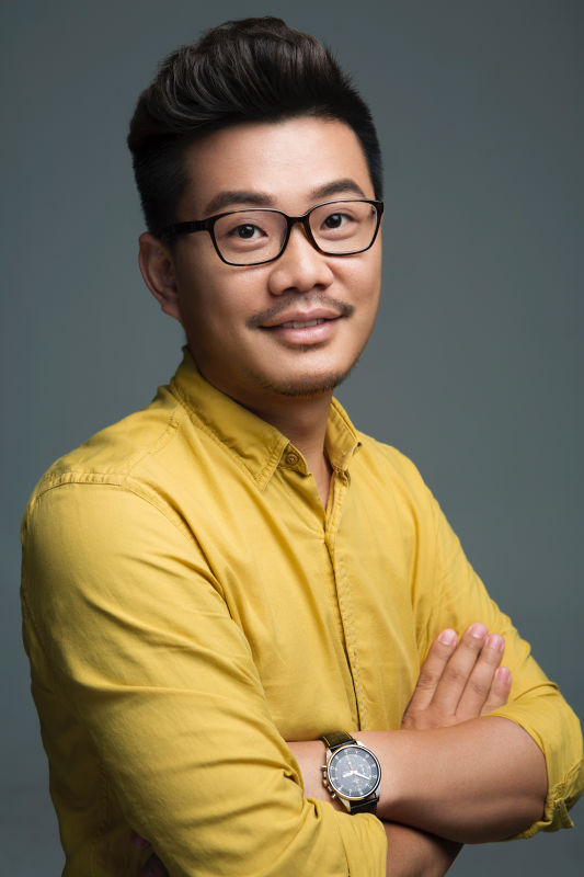 图二：自客CEO照片