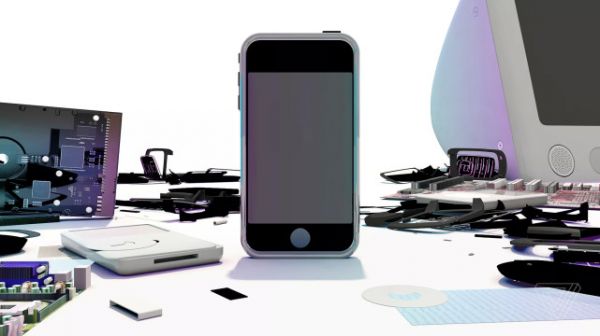 苹果iPhone十年秘闻曝光：乔布斯最初不同意开发