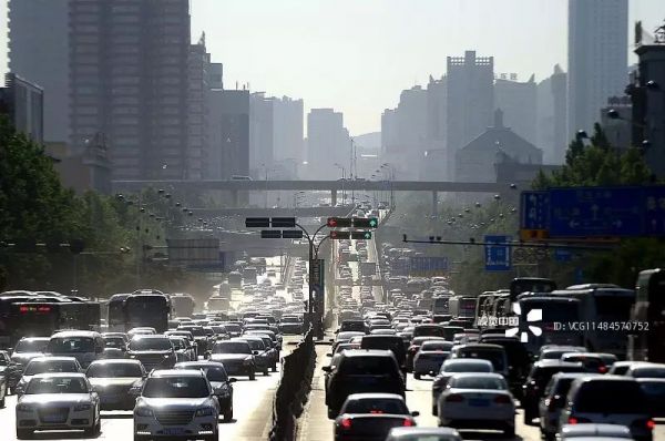 高德和俞永福这三年:强敌环伺下,更迭和重组