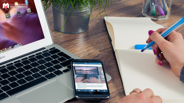 Axure高保真原型,实现APP端轮播样式