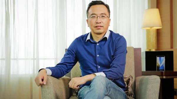 智能手机鏖战新篇：如何抢占未来？