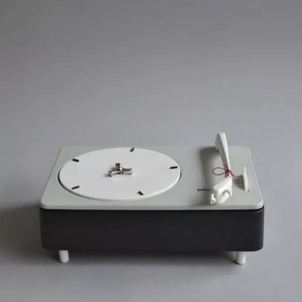 当总监说你的作品太肤浅时，该如何改进？