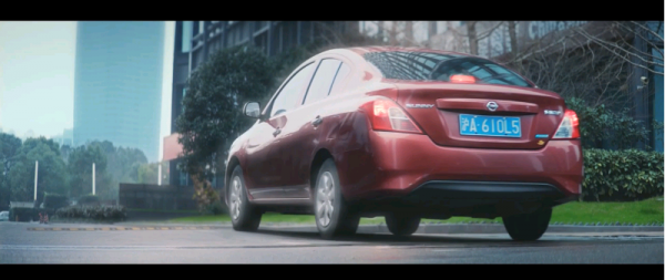 滴滴广告文案：只有2句文案的广告片也能打动人？