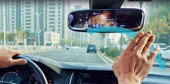 给汽车做设计！车载智能后视镜交互布局分析