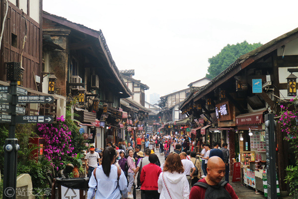 全民vlog时代：一场过度记录的狂欢